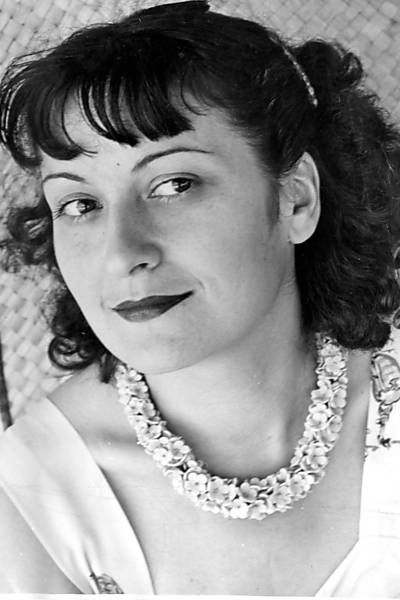 Retrato en blanco y negro de Lina Bo Bardi